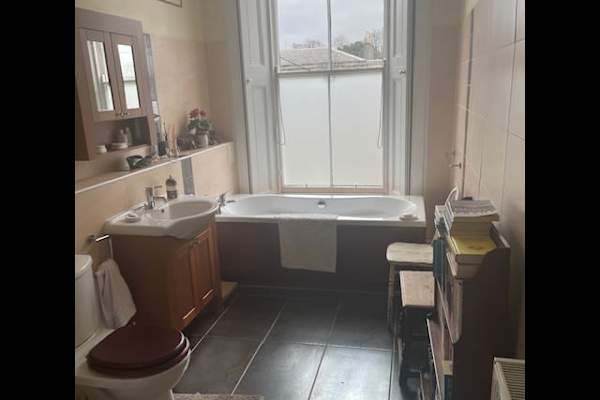 House sit in Edinburgh, United Kingdom