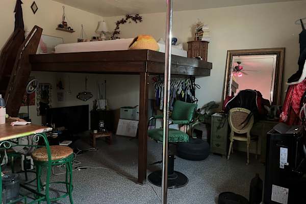 House sit in Tucson, AZ, US