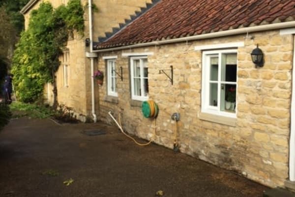 House sit in Helmsley, United Kingdom