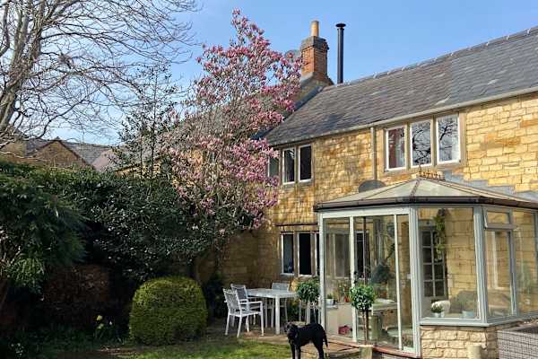 House sit in Moreton in Marsh, United Kingdom
