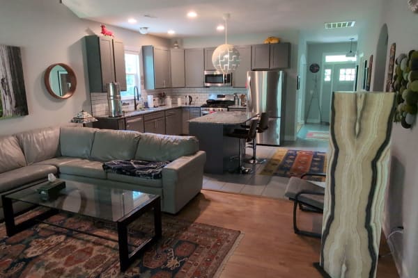 House sit in Greer, SC, US