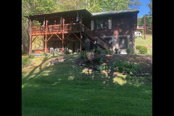 House sit in Waynesville, NC, US