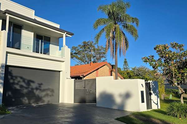 House sit in Gold Coast, QLD, Australia