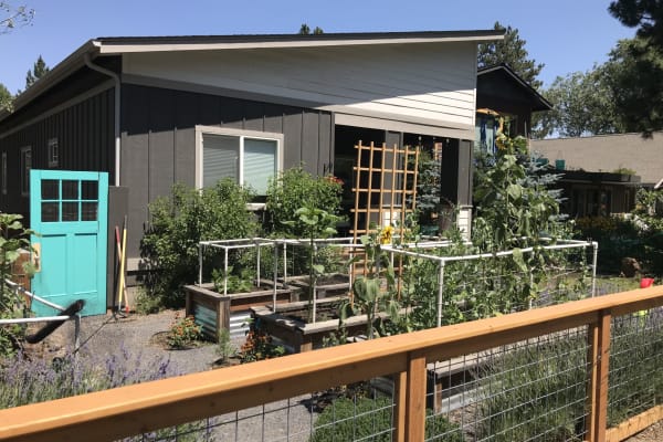 House sit in Bend, OR, US