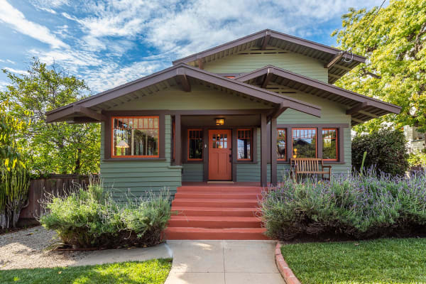 House sit in Los Angeles, CA, US