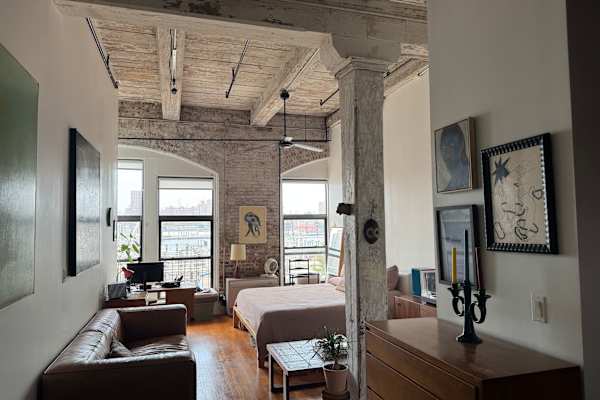 House sit in Brooklyn, NY, US
