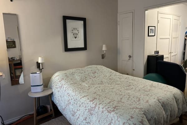 House sit in West Hollywood, CA, US