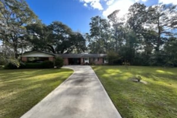 House sit in Tallahassee, FL, US