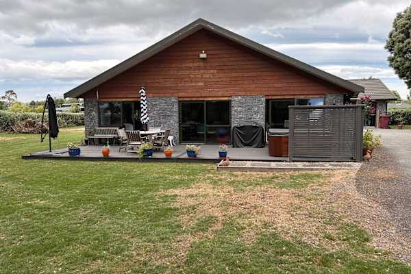 House sit in Masterton, New Zealand