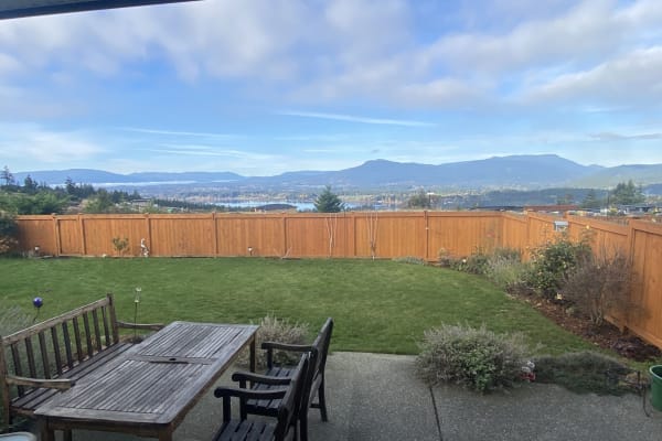 House sit in Duncan, BC, Canada