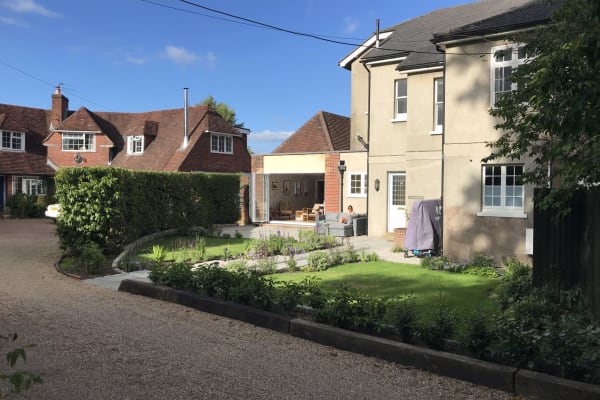 House sit in Cuckfield, United Kingdom