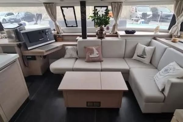 House sit in Rome, Italy