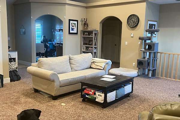 House sit in Idaho Falls, ID, US