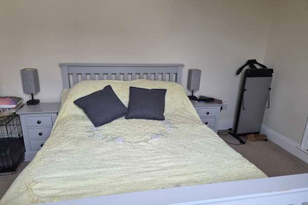 House sit in Neath, United Kingdom