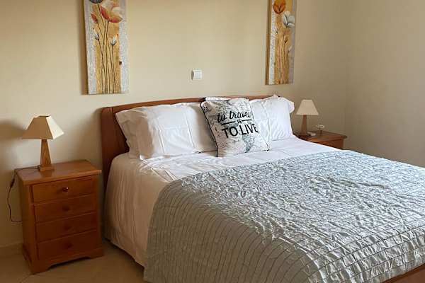 House sit in Marlborough, United Kingdom