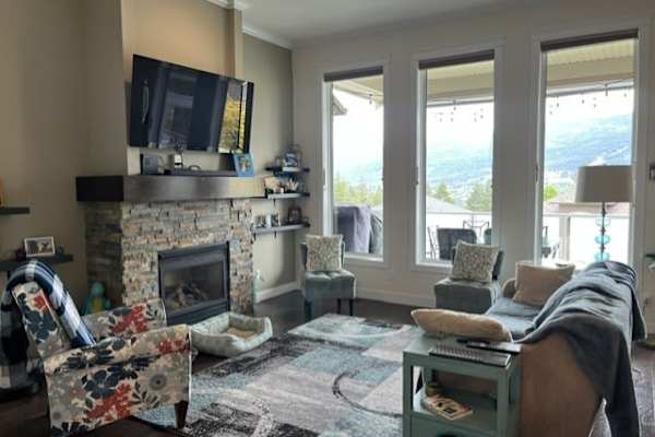 House sit in Kelowna, BC, Canada