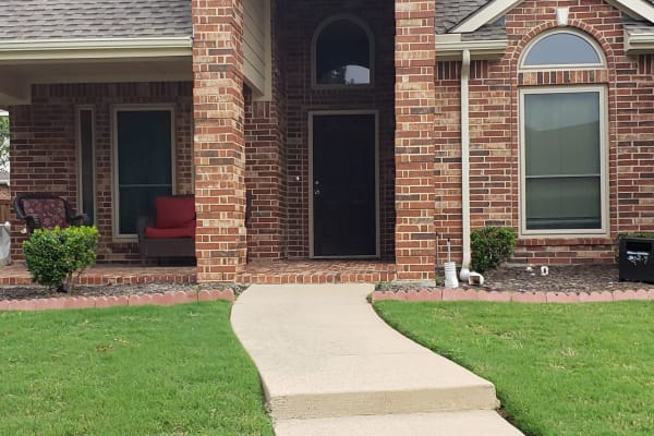 House sit in DeSoto, TX, US
