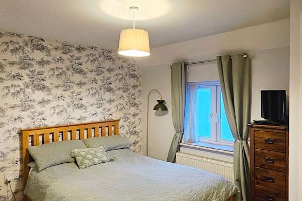 House sit in Bideford, United Kingdom