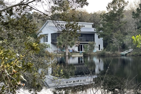 House sit in Darien, GA, US