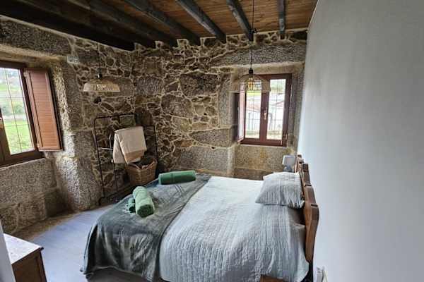 House sit in Muiños, Spain