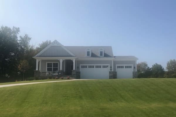 House sit in Brighton, MI, US