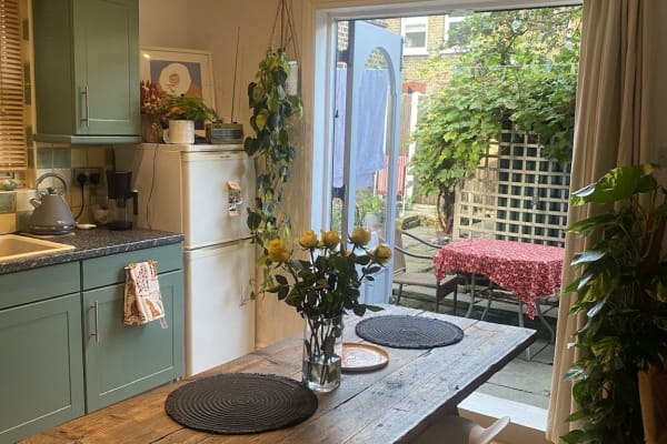 House sit in Walthamstow, United Kingdom