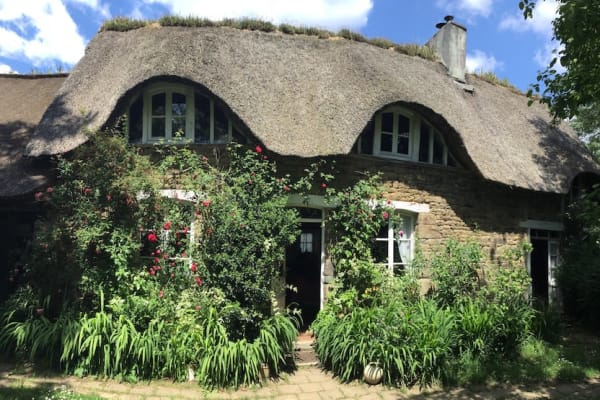 House sit in Campeaux, France