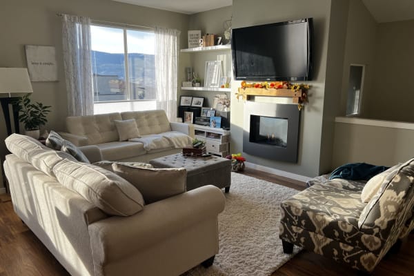 House Sitting in Mill Bay, British Columbia, Canada