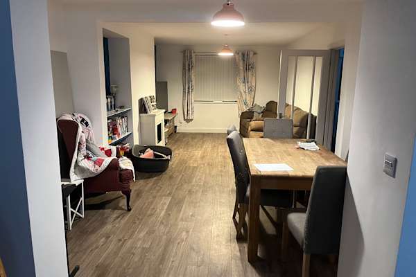 House sit in Pontardawe, United Kingdom