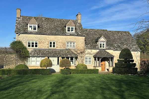 House sit in Cold Aston, United Kingdom