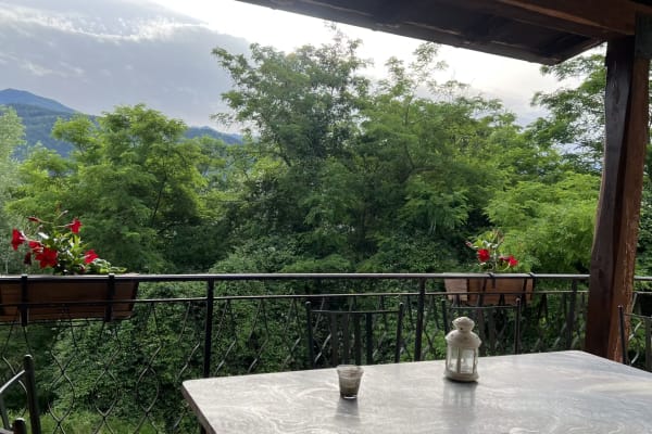 House sit in Camporgiano, Italy