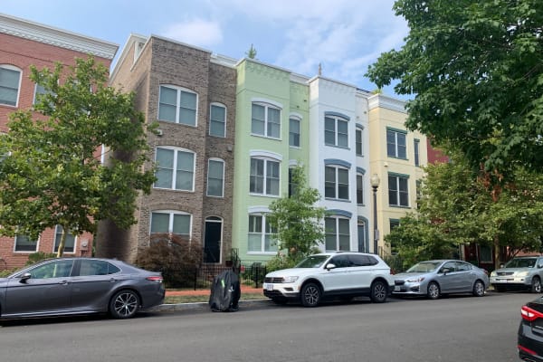 House sit in Washington, D.C., Washington, D.C., US