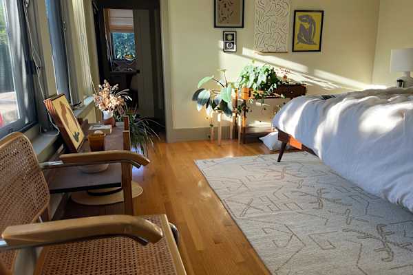 House sit in Los Angeles, CA, US