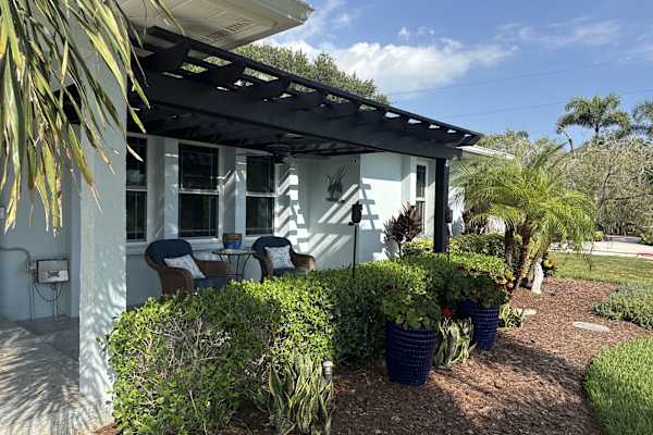 House sit in Sarasota, FL, US