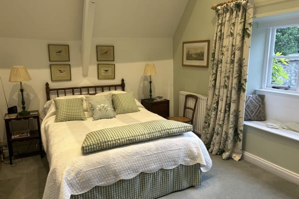 House sit in Sherborne, United Kingdom