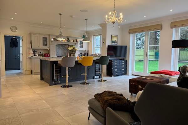 House sit in Warlingham, United Kingdom