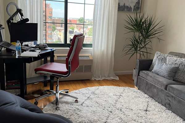 House sit in New York City, NY, US