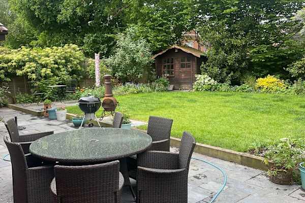 House sit in Solihull, United Kingdom
