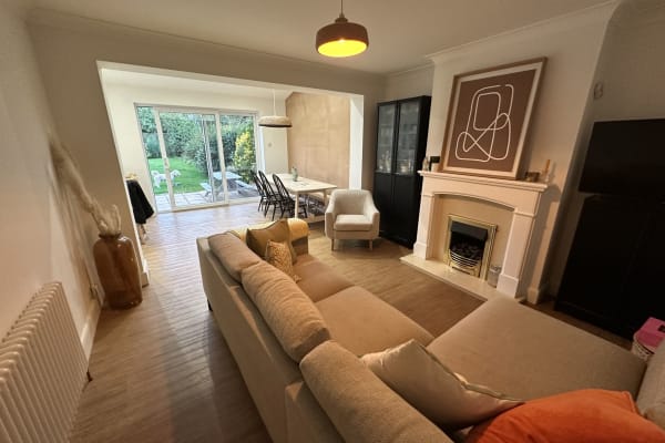 House sit in Weston Turville, United Kingdom