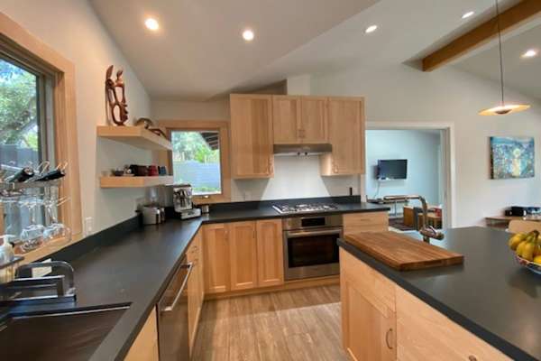 House sit in Santa Barbara, CA, US