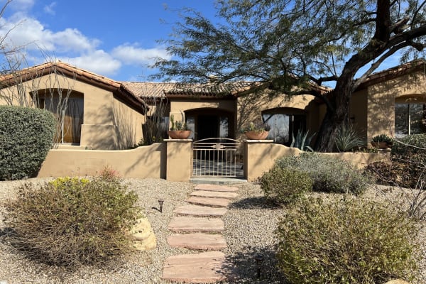 House sit in Scottsdale, AZ, US