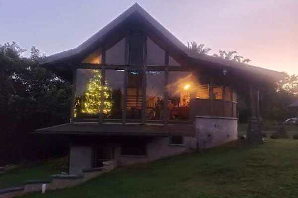 House sit in Kīlauea, HI, US