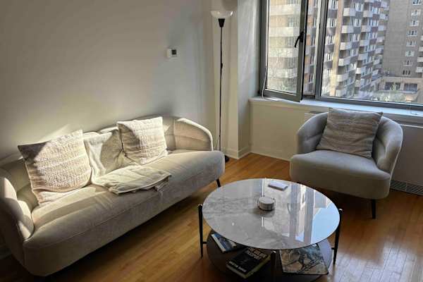 House sit in Montréal, QC, Canada