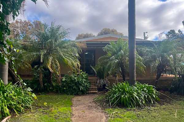 House sit in Narembeen, WA, Australia