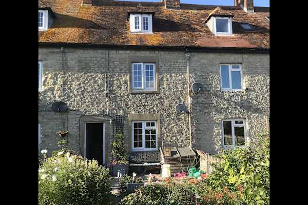 House sit in Mere, United Kingdom