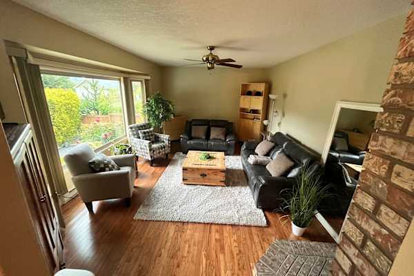 House sit in Nanoose Bay, BC, Canada