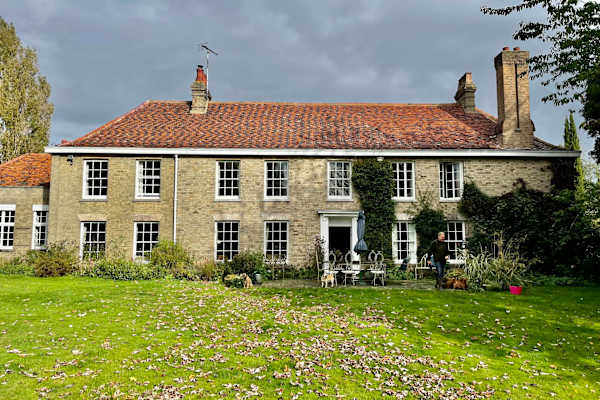 House sit in Halstead, United Kingdom