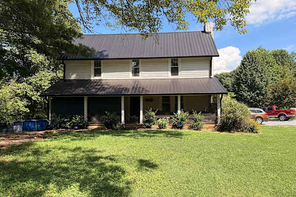 House sit in Morganton, NC, US