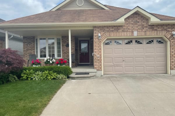 House sit in Port Dover, ON, Canada