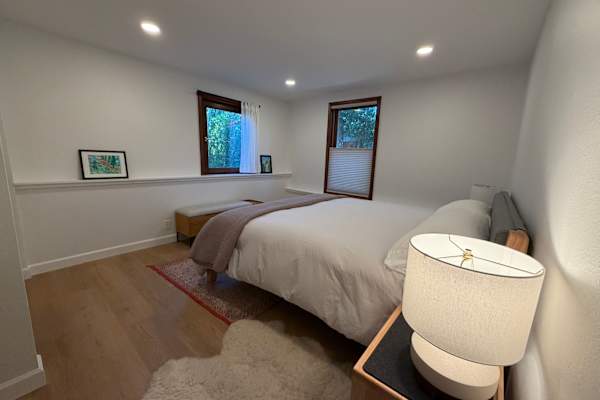 House sit in Petaluma, CA, US